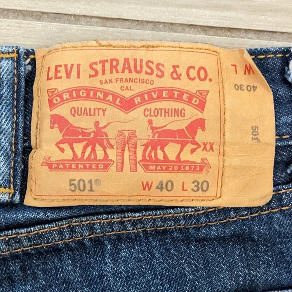 Levi 501 Jeans